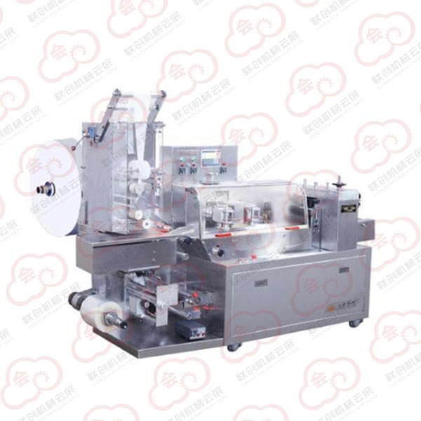 全自動(dòng)筷子牙簽濕巾紙巾調(diào)羹餐具包裝機(jī)